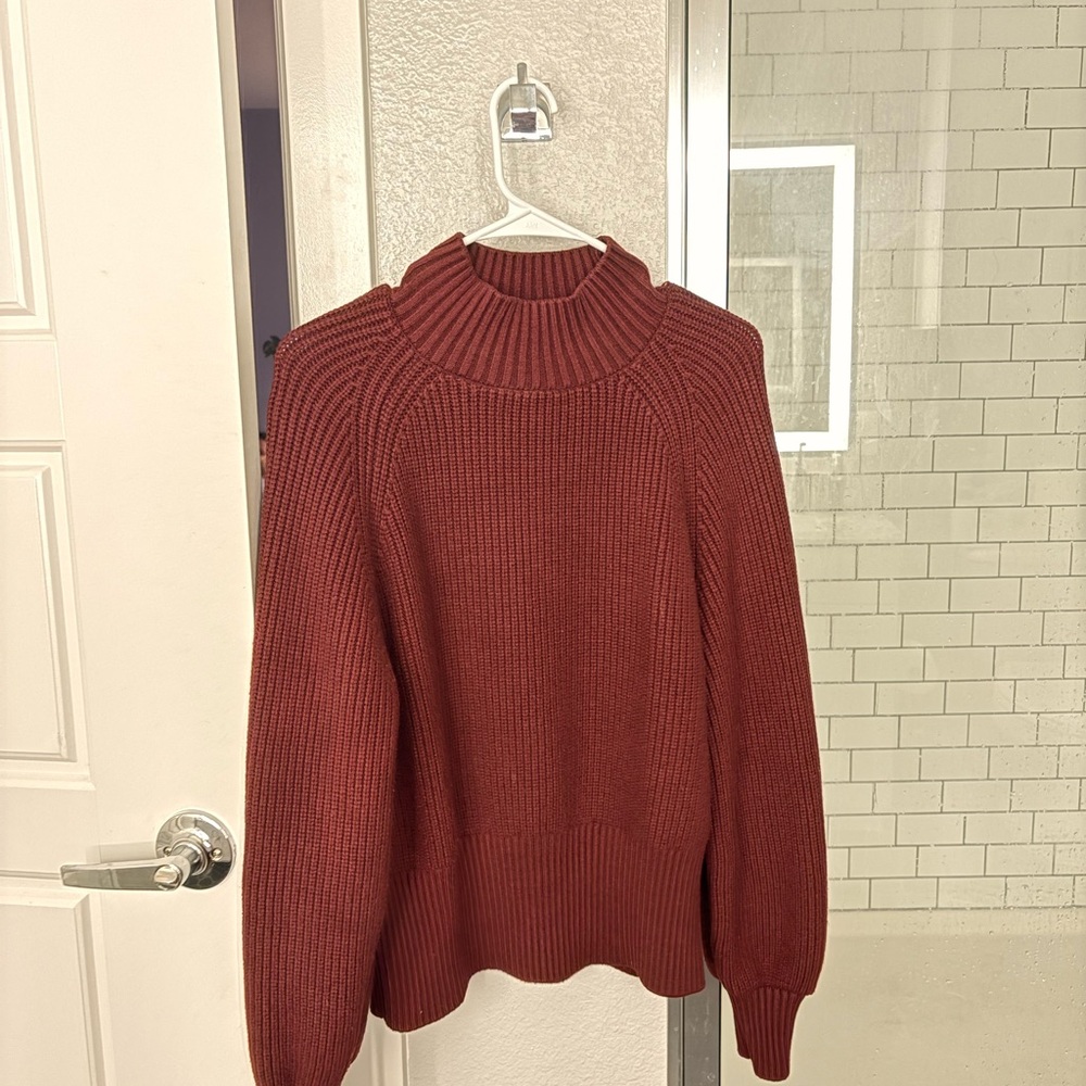 New Varley Rich Burgundy Turtleneck Sweater